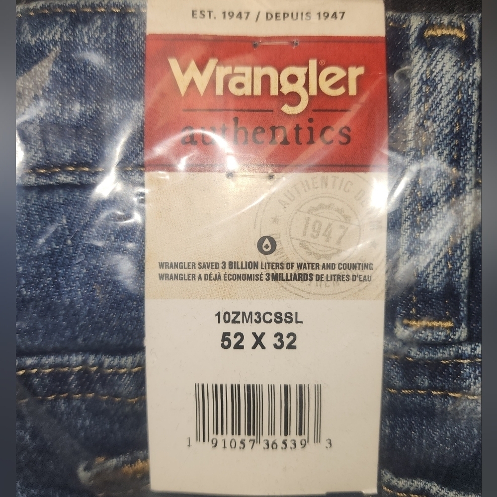 Wrangler Authentics Men’s Relaxed Fit Comfort Flex Jean Size 52 x 32. New.